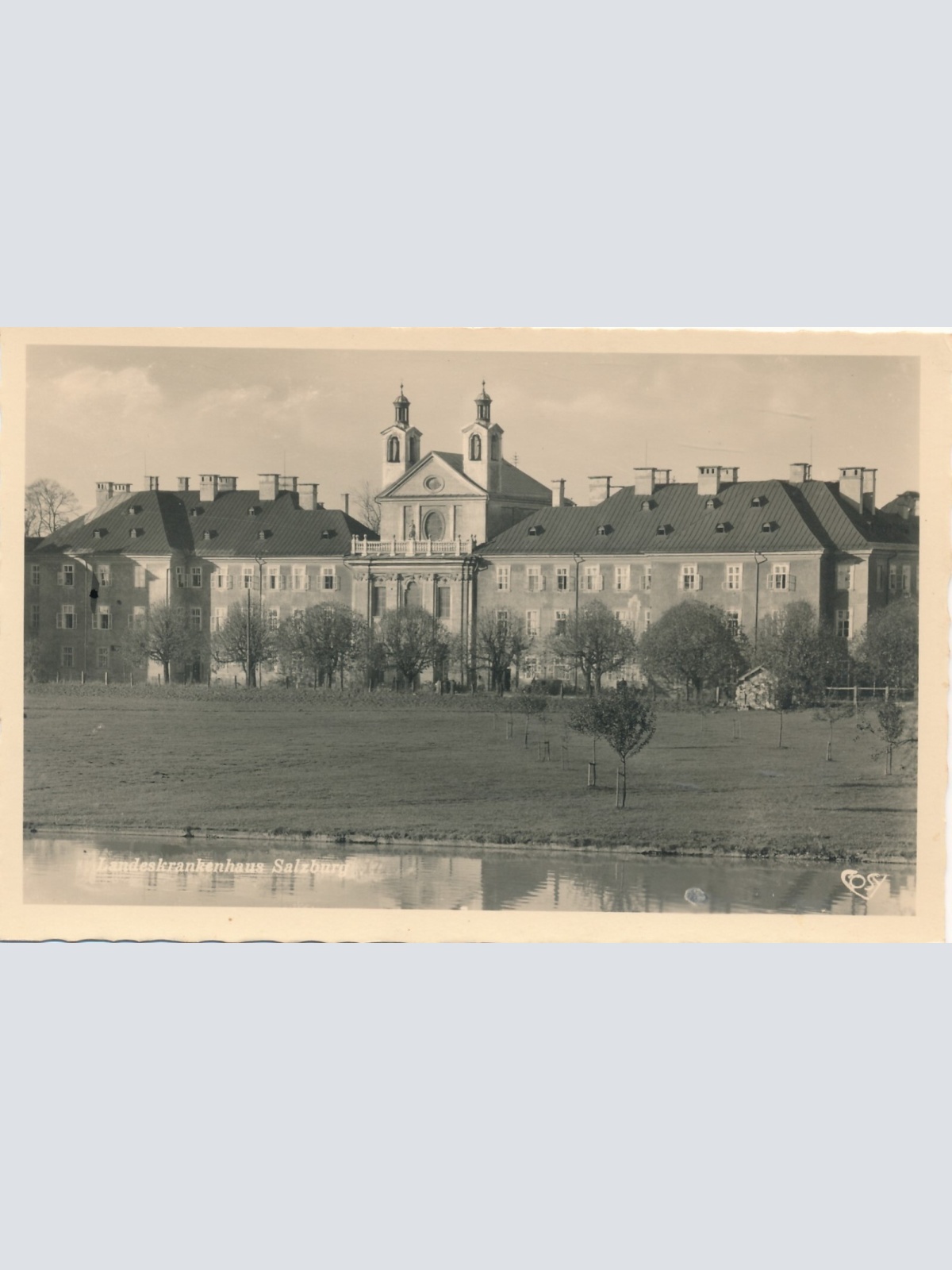 AK aus Salzburg mit Landeskrankenhaus Ansichtskarte (11429)