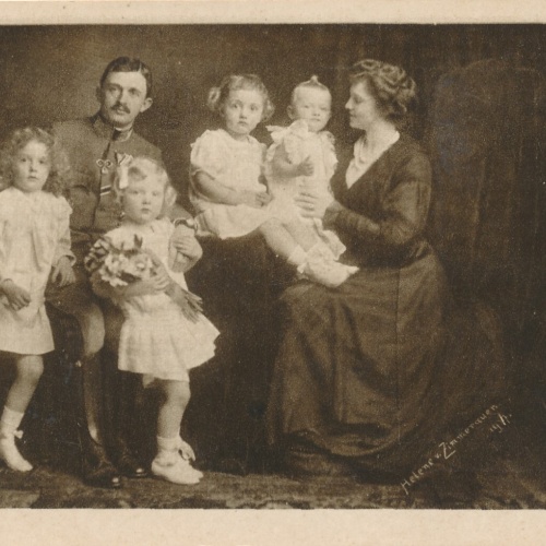 AK Kaiser Karl und Zitta bei der Krönung mit Kinder Ansichtskarte (12277)