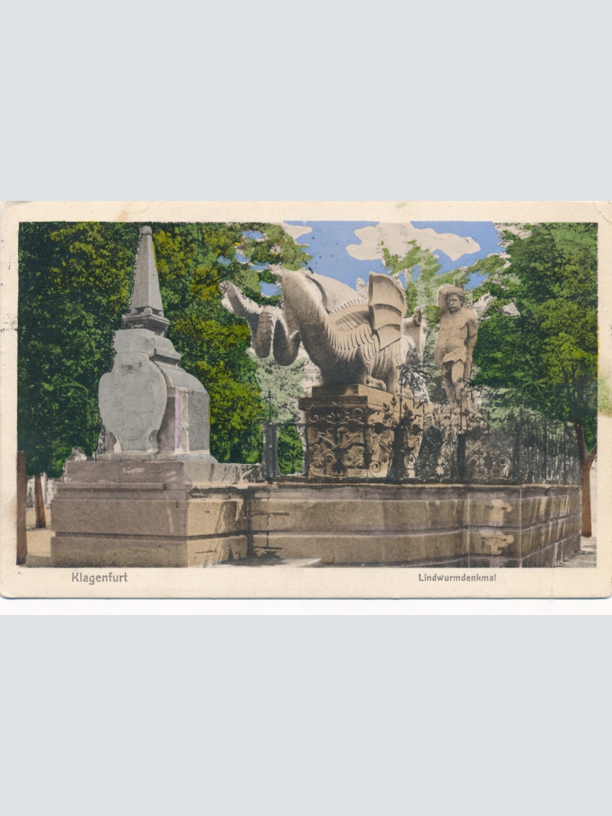 AK aus Klagenfurt mit Lindwurmdenkmal Kärnten Ansichtskarte (12265)