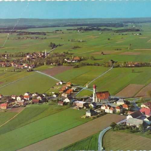 AK aus Burgkirchen Oberösterreich Fliegerfoto Ansichtskarte (J299)