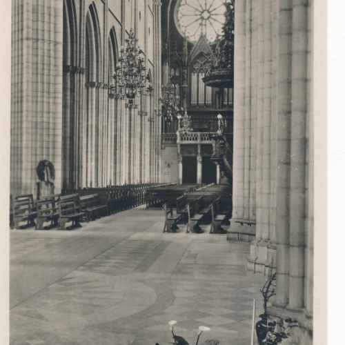 AK aus Uppsala Domkyrka Kircheninneres Schweden Ansichtskarte (12557)