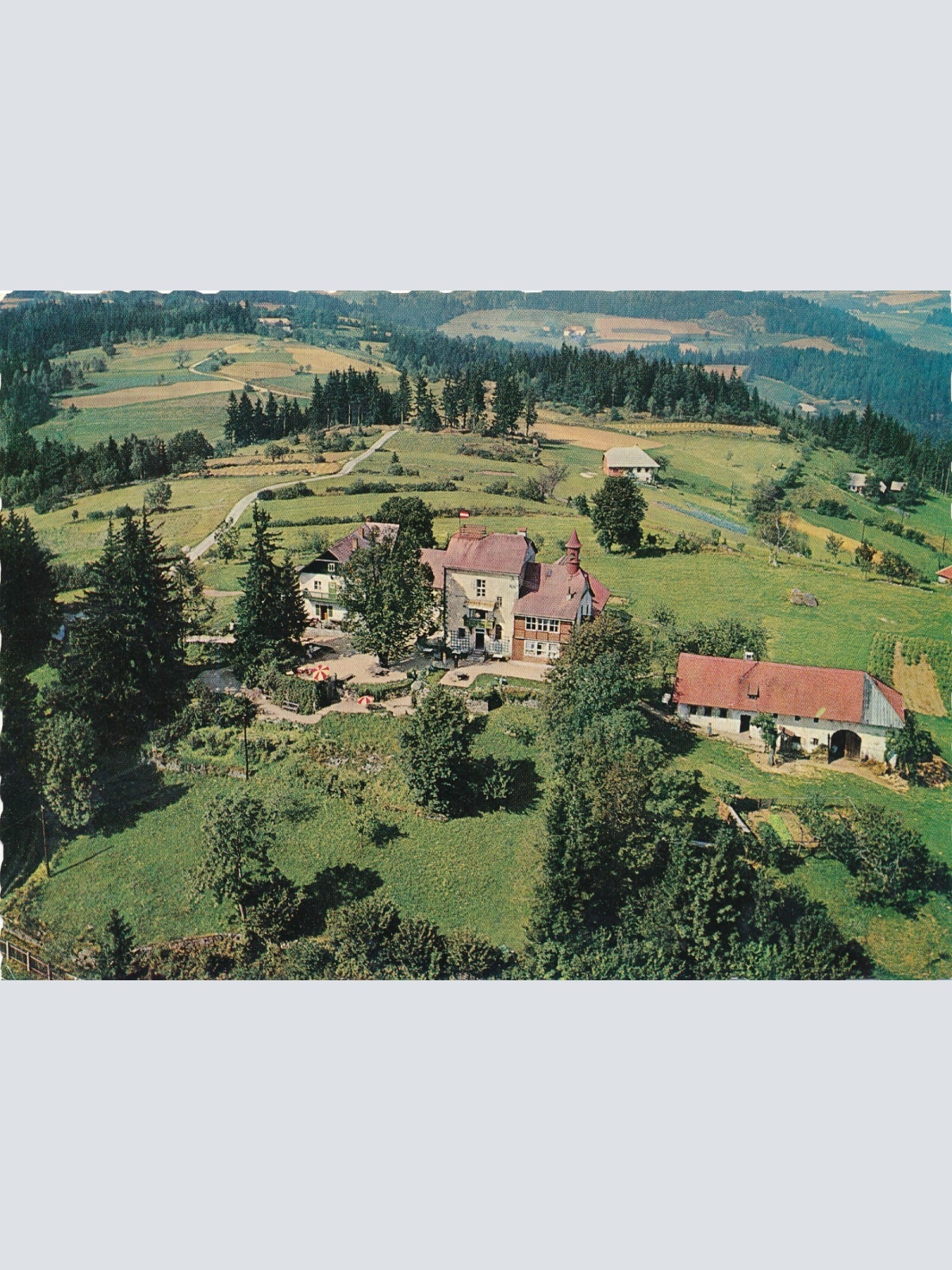 AK aus St. Johann mit Berghotel Hansberg Fliegerfoto Ansichtskarte (J362)