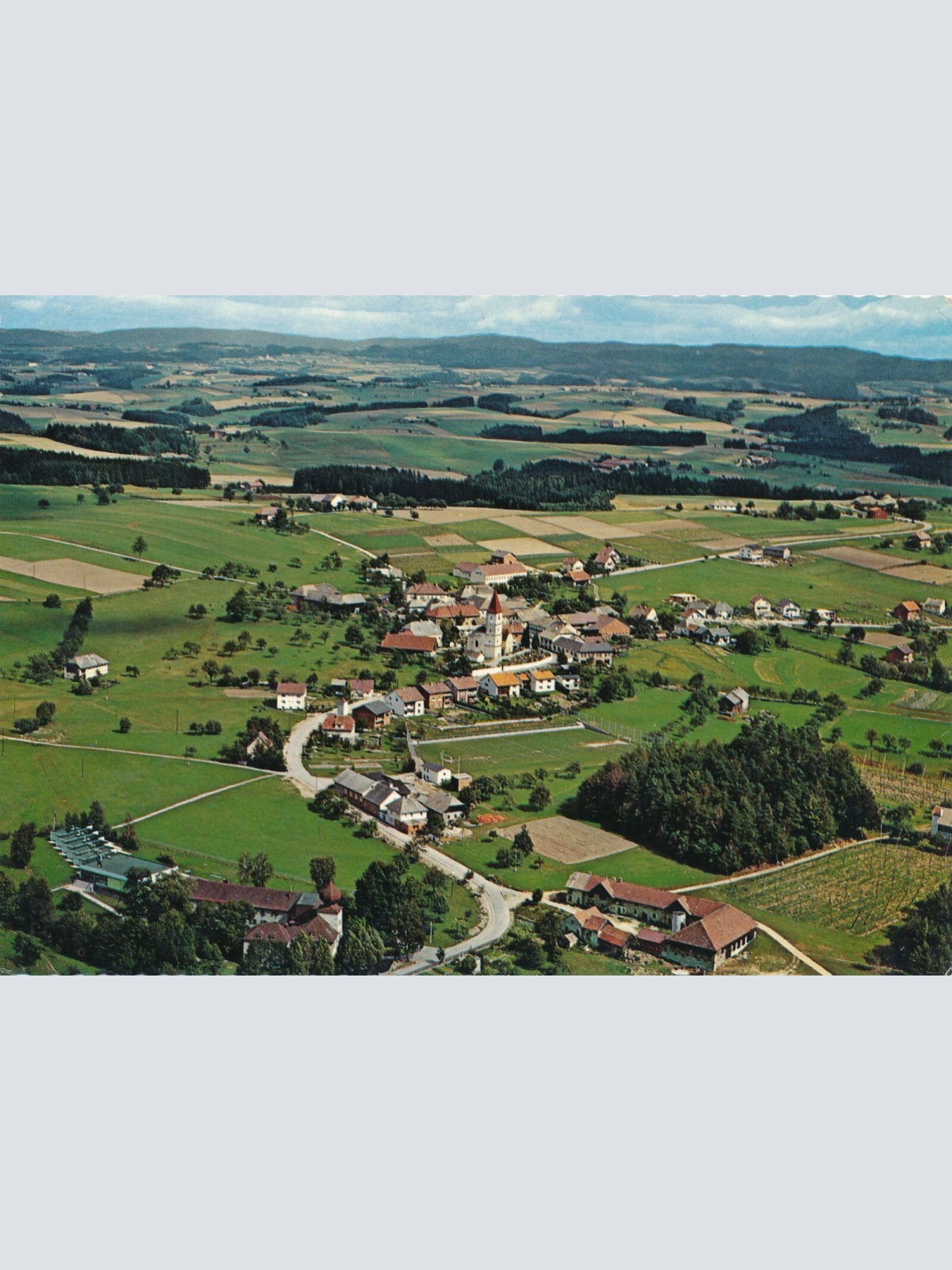 AK aus Kleinzell im Mühlkreis Oberösterreich Fliegerfoto Ansichtskarte (J379)