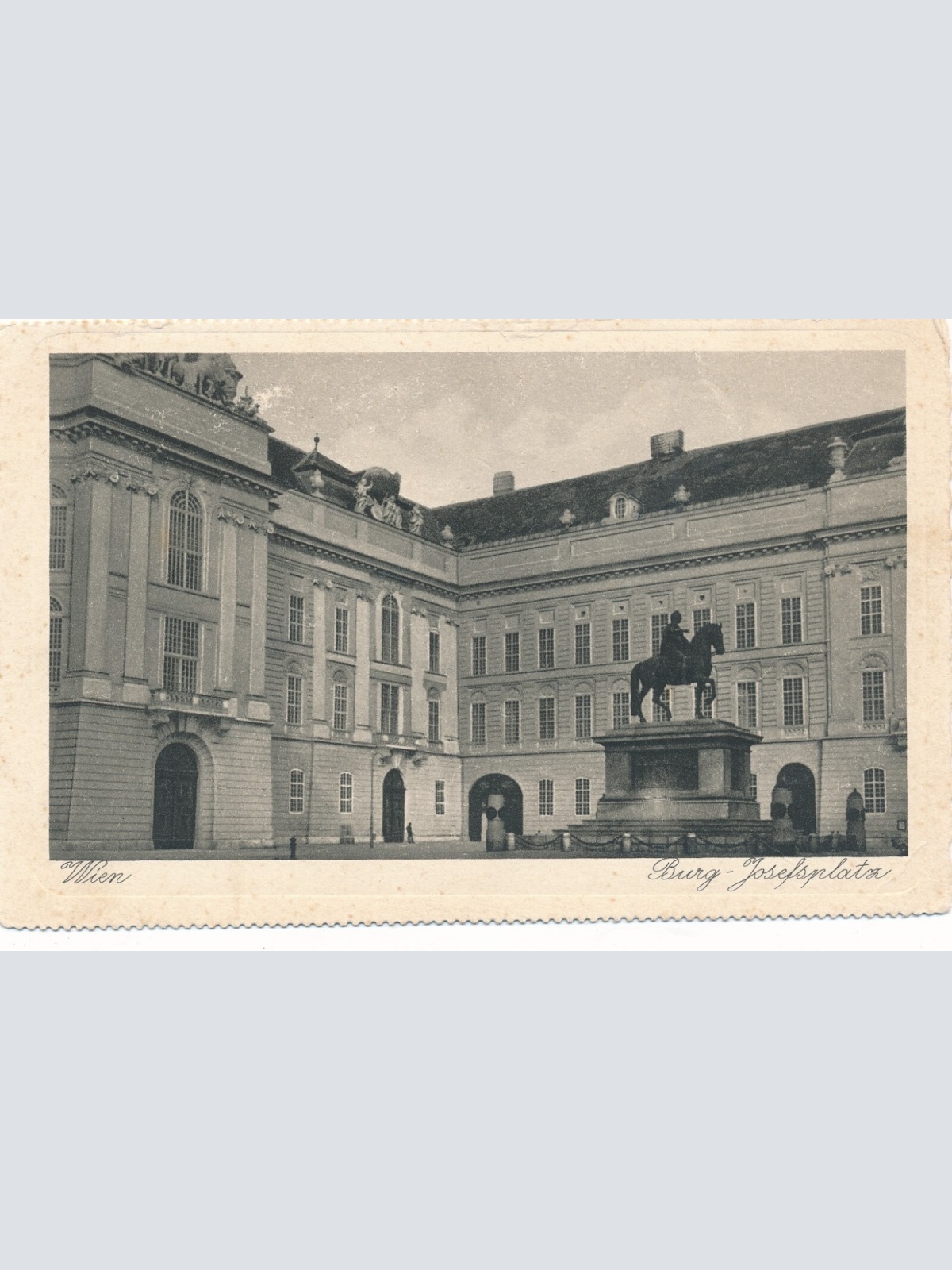 AK aus Wien Burg - Josefplatz Ansichtskarte (13396)