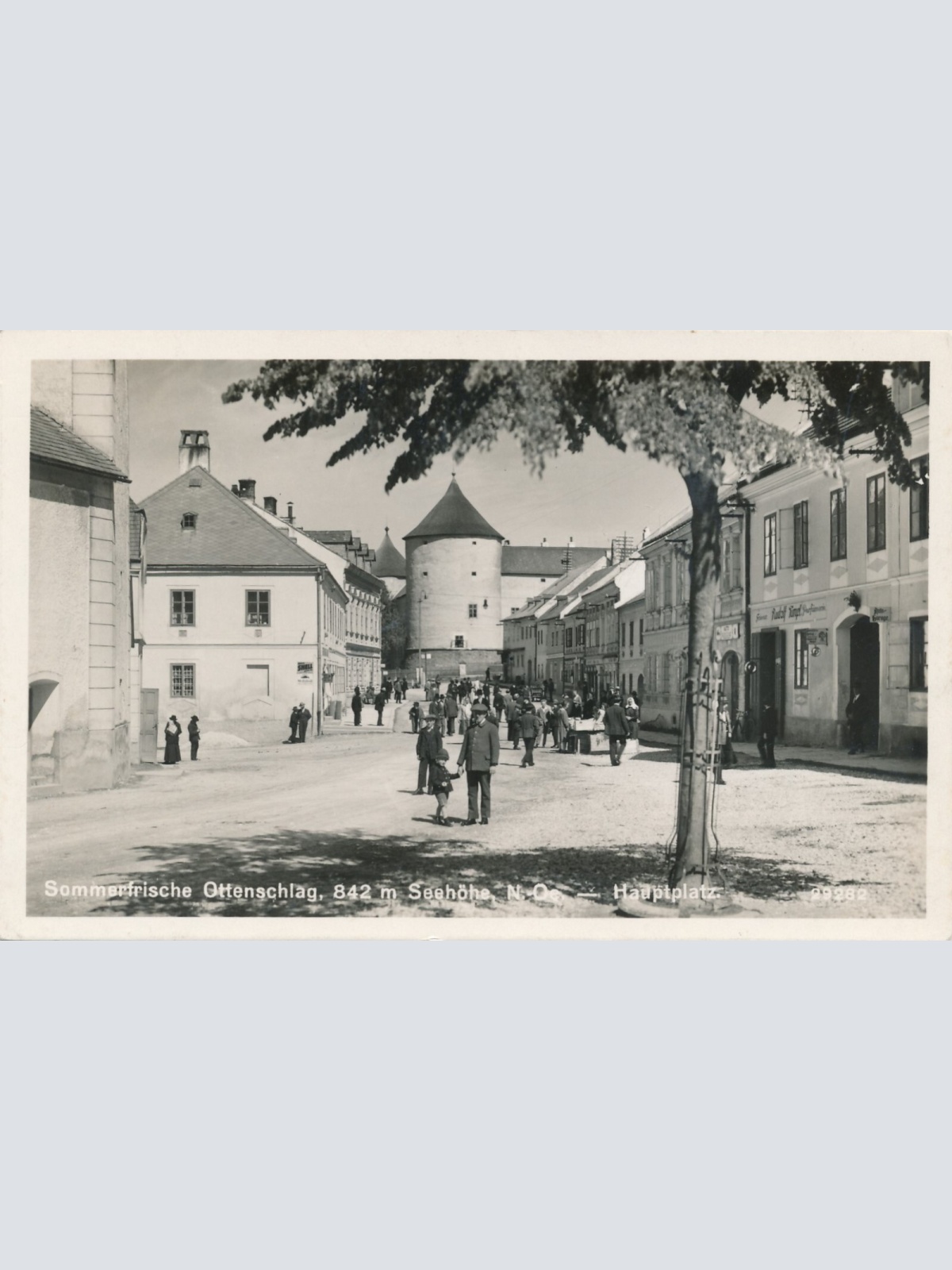 AK aus Ottenschlag mit Hauptplatz Ansichtskarte (12974)