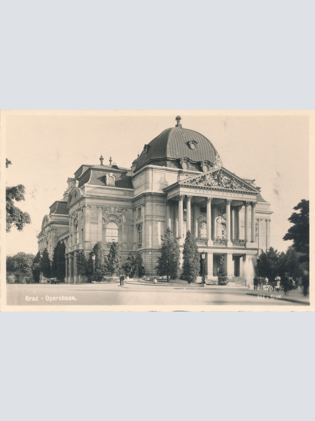 AK aus Graz Opernhaus Steiermark Ansichtskarte (13672)