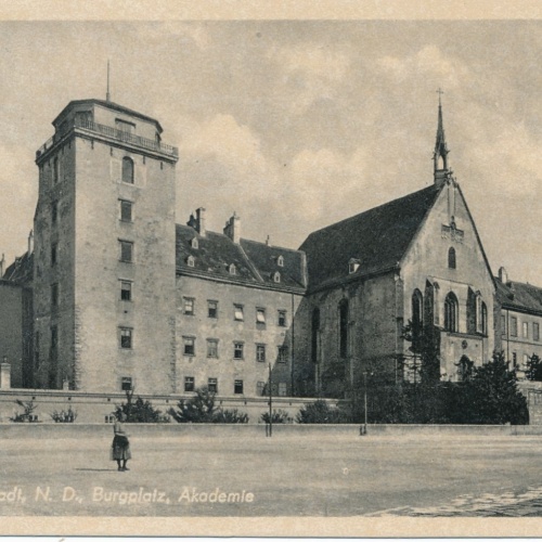 AK, Wiener Neustadt, Burgplatz, Niederösterreich, Ansichtskarte (S4358)