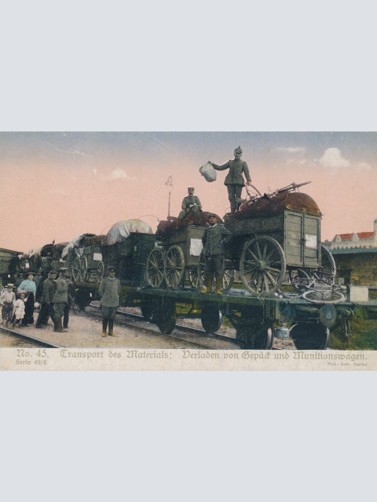 AK Verladen von Gepäck und Munitionswagen Ansichtskarte (13774)