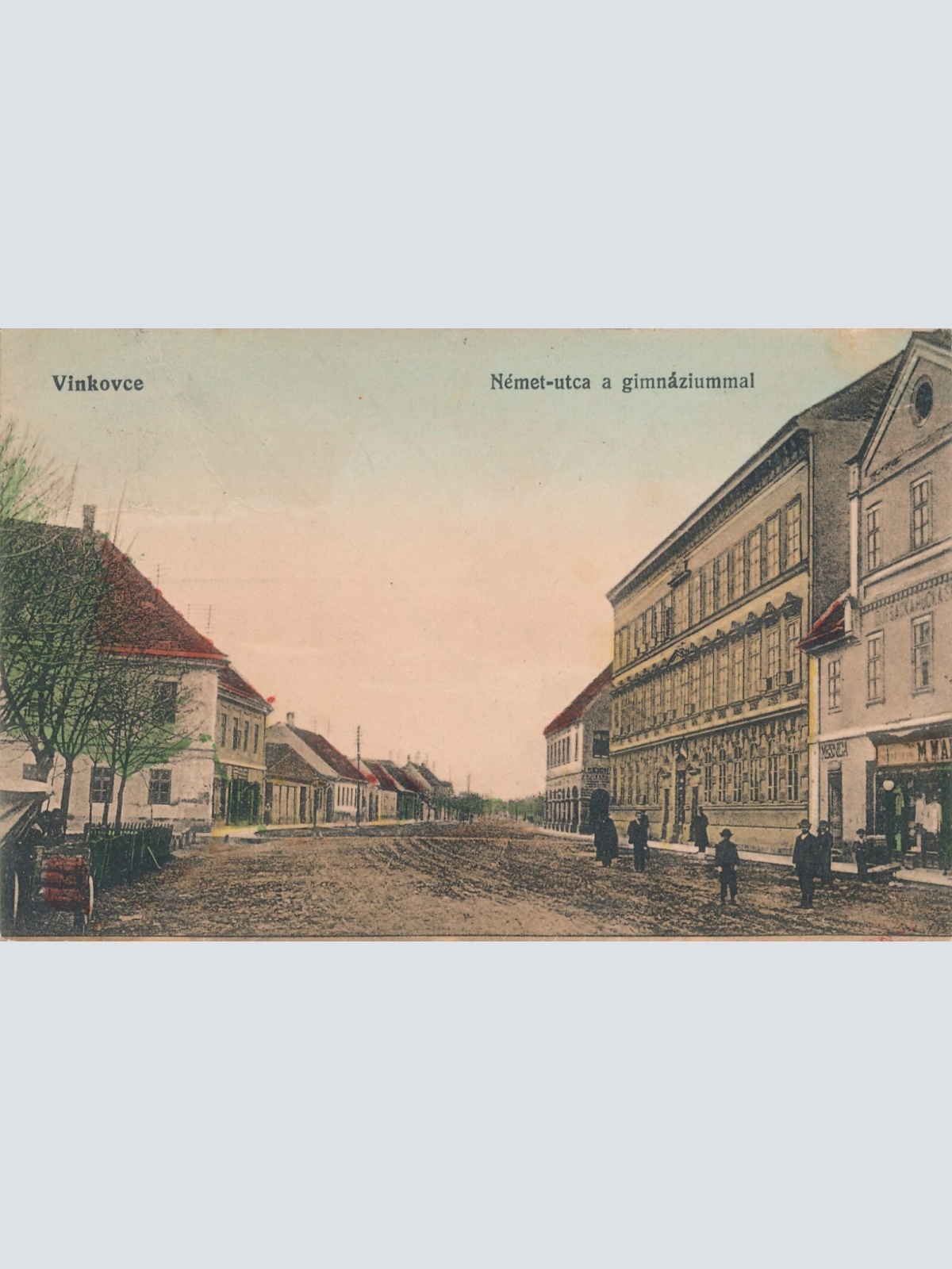 AK aus Vinkovce Nemet utca a gimnaziummal Kroatien Ansichtskarte (14344)