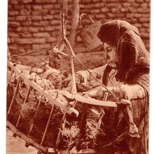 AK, Femme Arabe et son Mouchachou, Ansichtskarte (S7273)