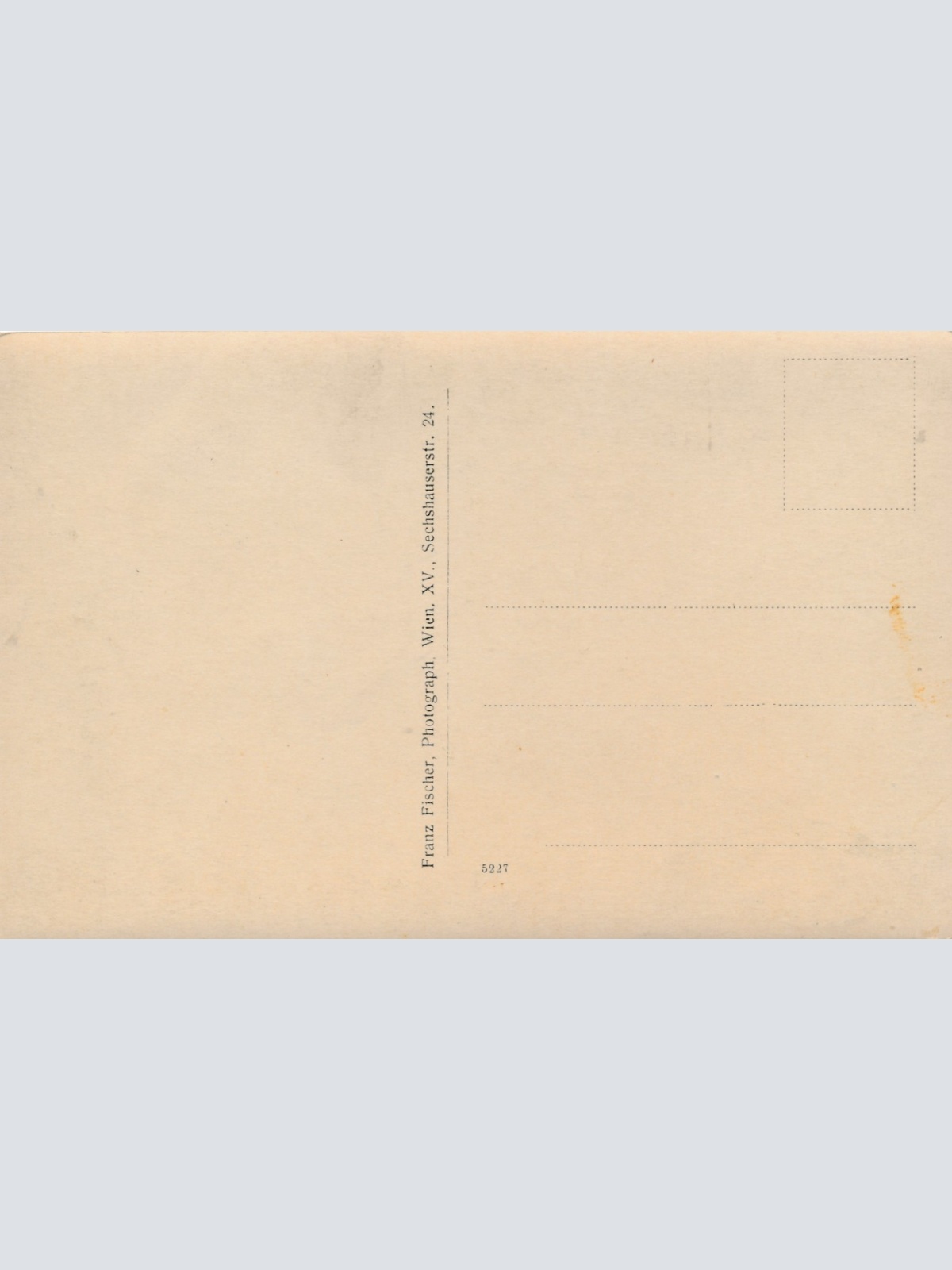 AK Mannschaftsfoto von Soldaten mit Gewehren Militaria (14739)