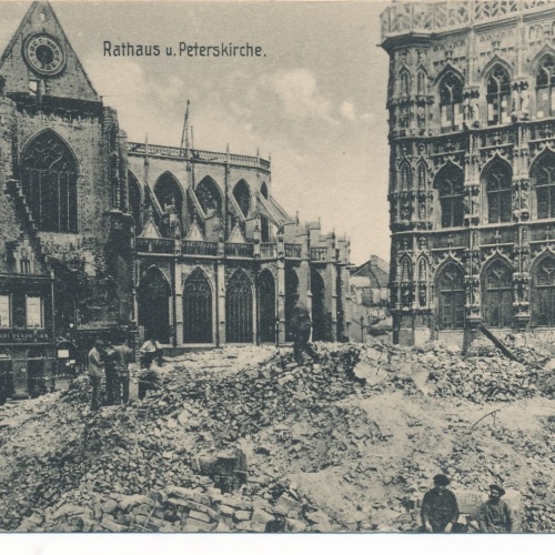 AK aus Löwen Rathaus und Peterskirche Militaria (14994)