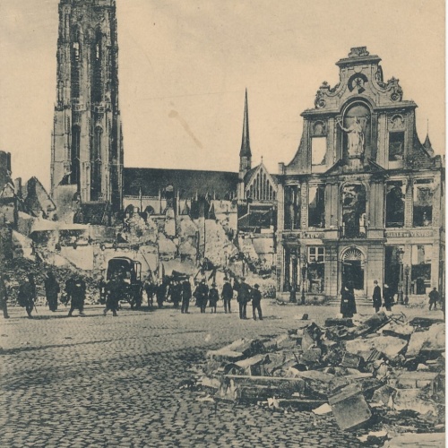 AK aus Mecheln Kaputte Metropolitantenkirche St. Romuald Militaria (14993)