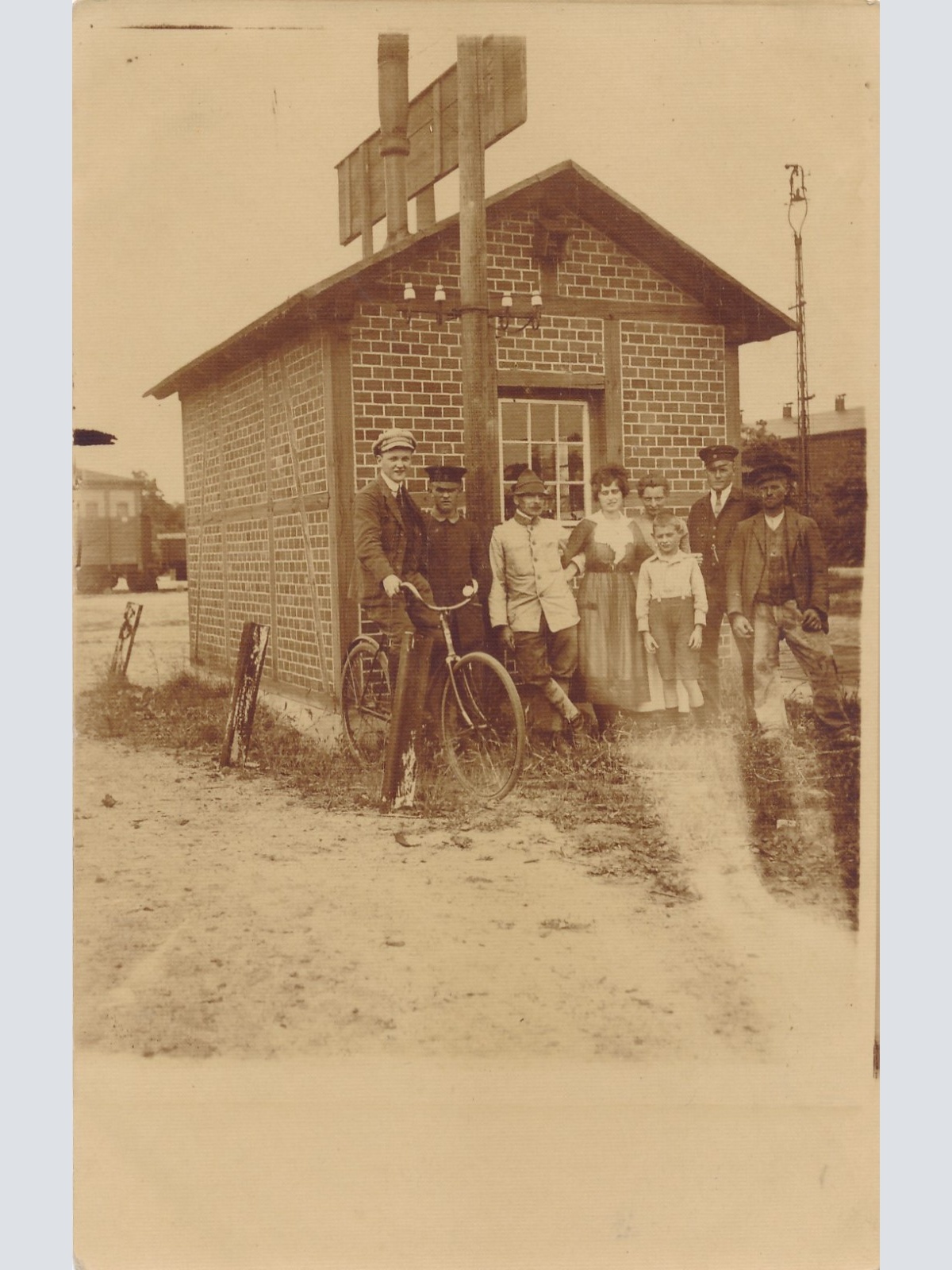 AK Annodazumals Kinder mit Fahrrad Ansichtskarte (15214)