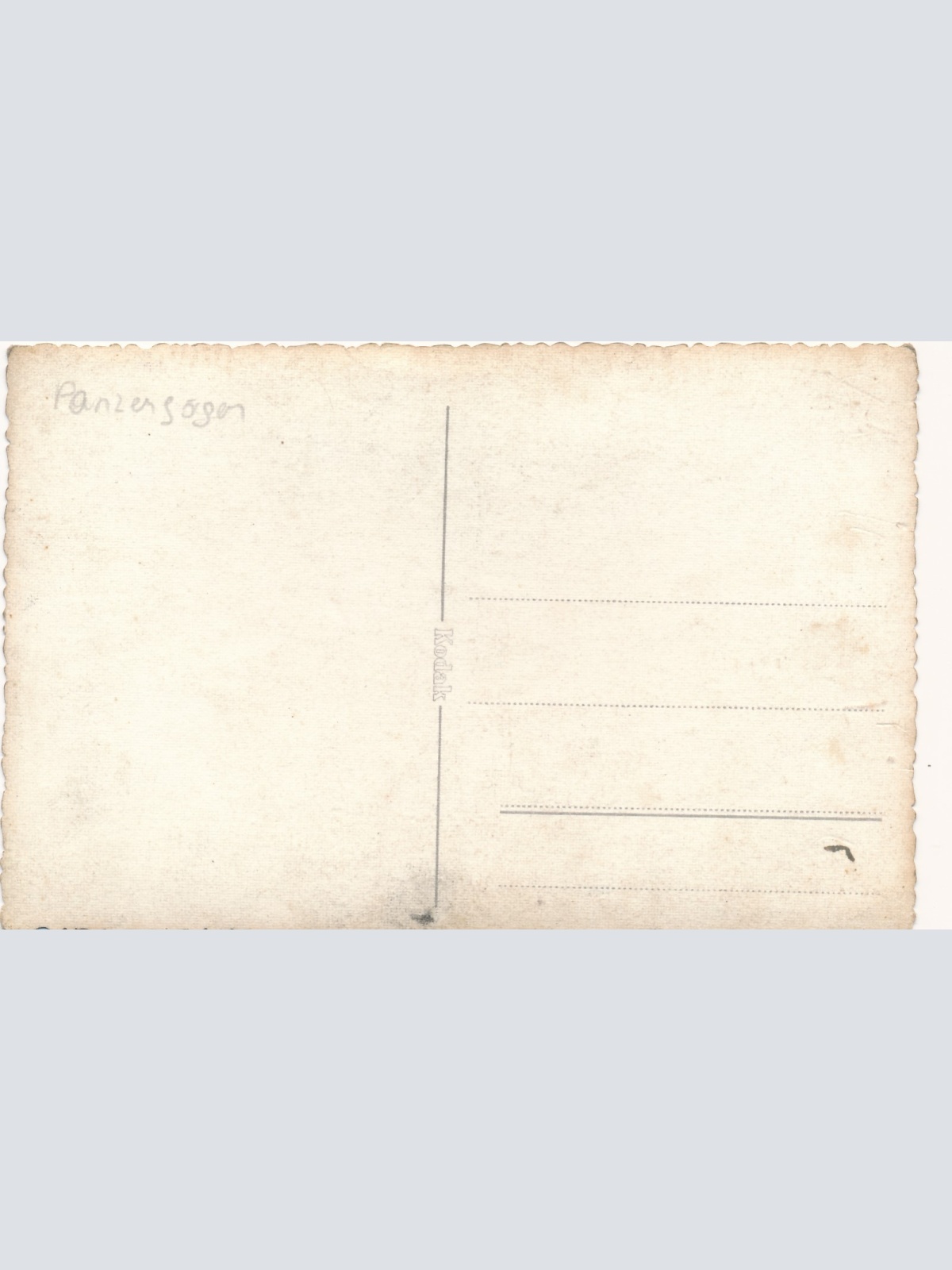 AK von einem Panzerjäger in Uniform mit Kopfbedeckung Ansichtskarte (15406)