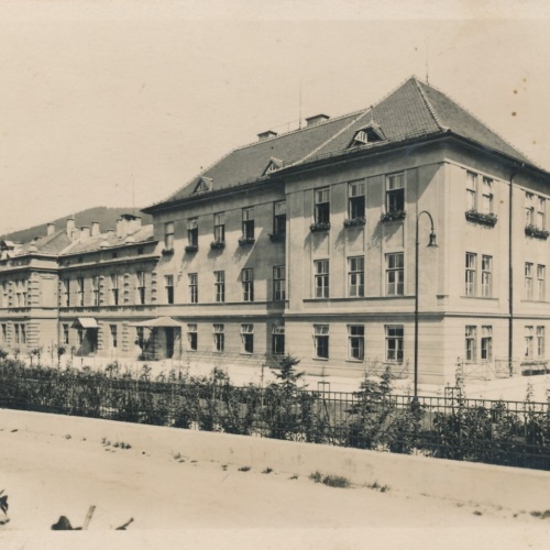 AK aus Kirchdorf mit Krankenhaus Oberösterreich Ansichtskarte (15676)