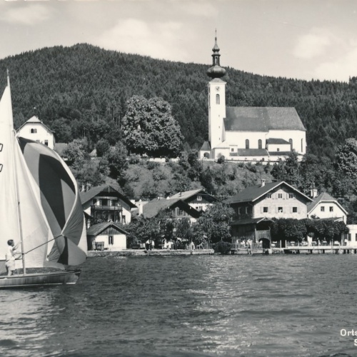 AK aus Attersee mit Segelboot Oberösterreich Ansichtskarte (15412)
