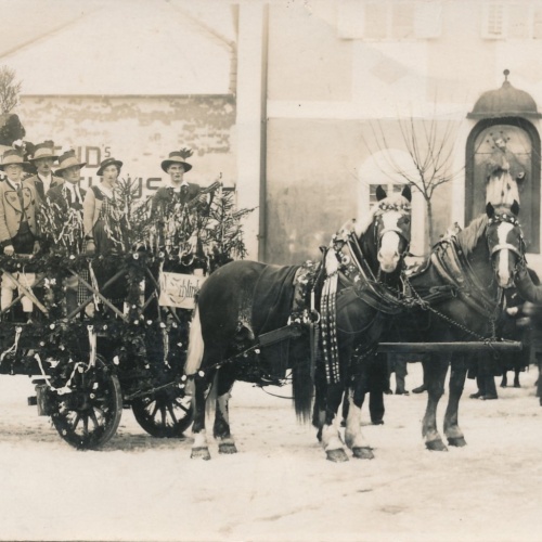 AK Fasching in Offenhausen Oberösterreich mit Kutsche Ansichtskarte (15184)