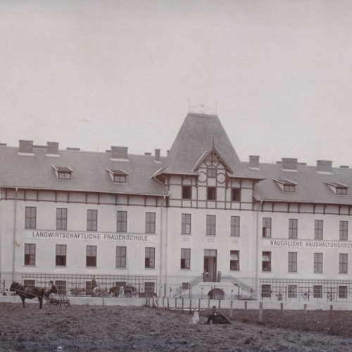 AK aus Otterbach am Inn Frauen und Bäuerl. Haushaltungs. Ansichtskarte (15188)