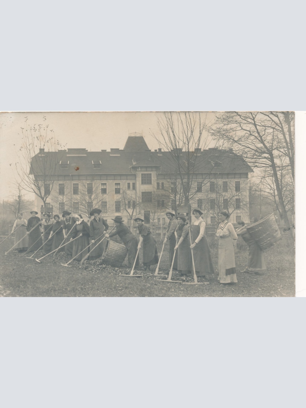 AK aus Otterbach am Inn Enrteeinsatz Bäuerl. Haushaltungs. Ansichtskarte (15186)