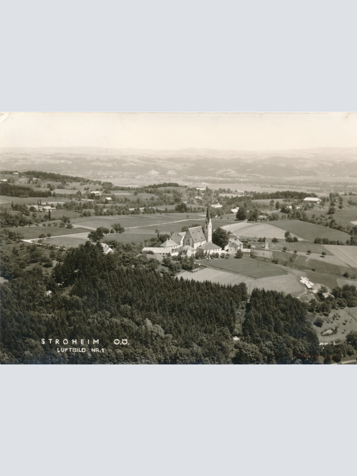 AK aus Stroheim Luftbild Nr.1 Oberösterreich Ansichtskarte (16777)