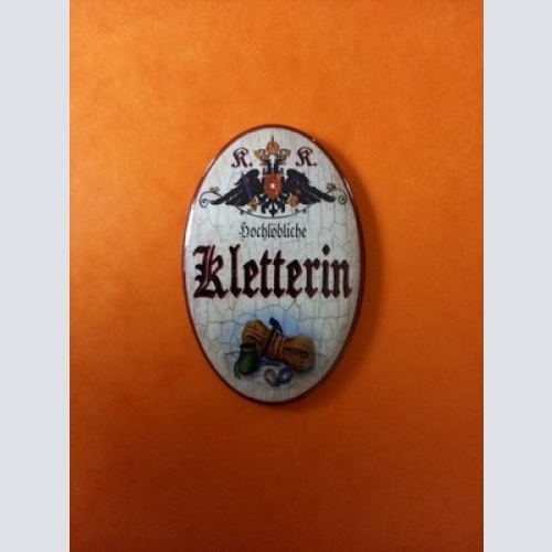 Nostalgie KuK Flaschenöffner Magnet Hochlöbliche Kletterin
