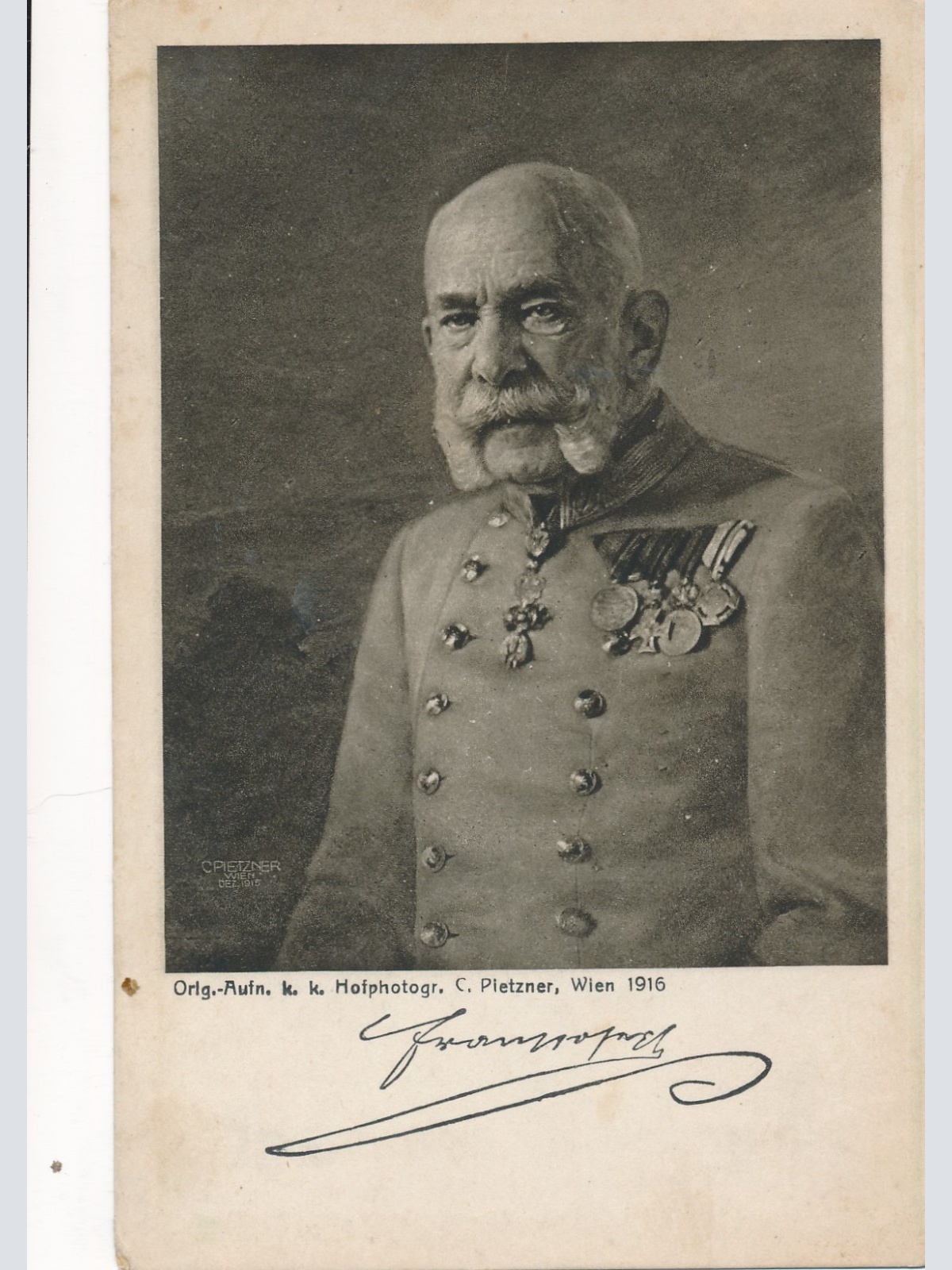 AK Militaria vom Kaiser Franz Josef mit Orden Ansichtskarte (17070)