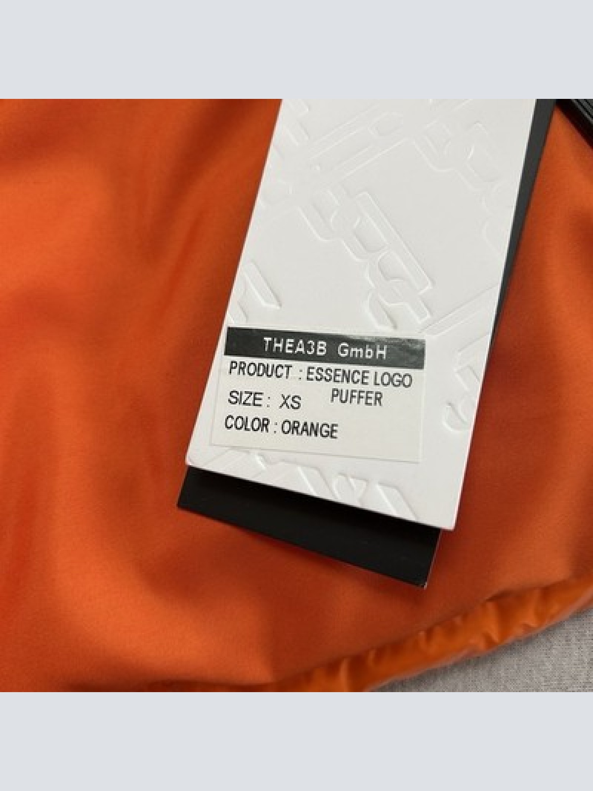 TheA3B Essence Logo Puffer Jacke Orange Größe XS Neu mit Etikett WINTERSALE!