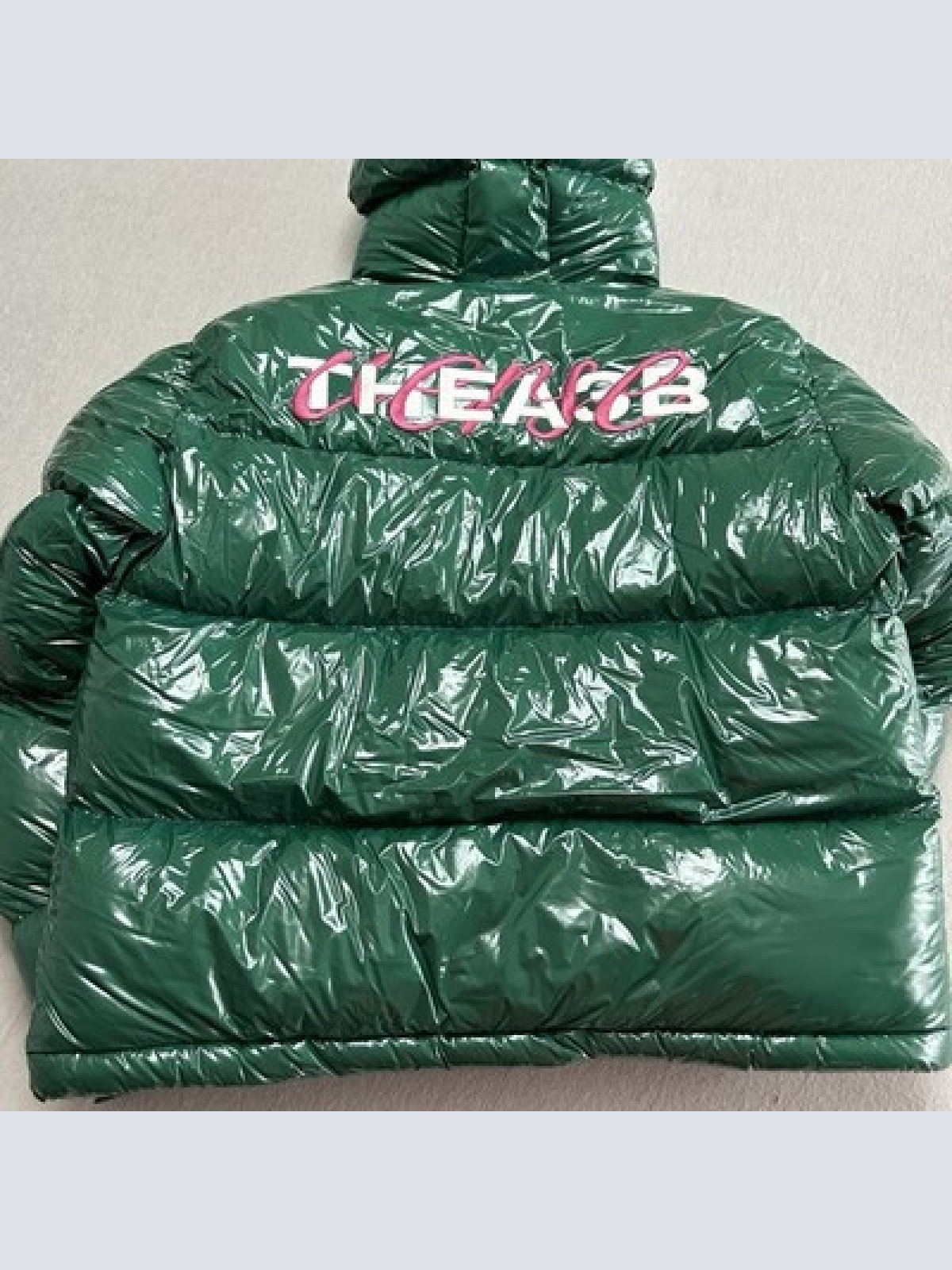 TheA3B Verse Logo Puffer Jacke Grün Größe XS Neu mit Mängel WINTERSALE!