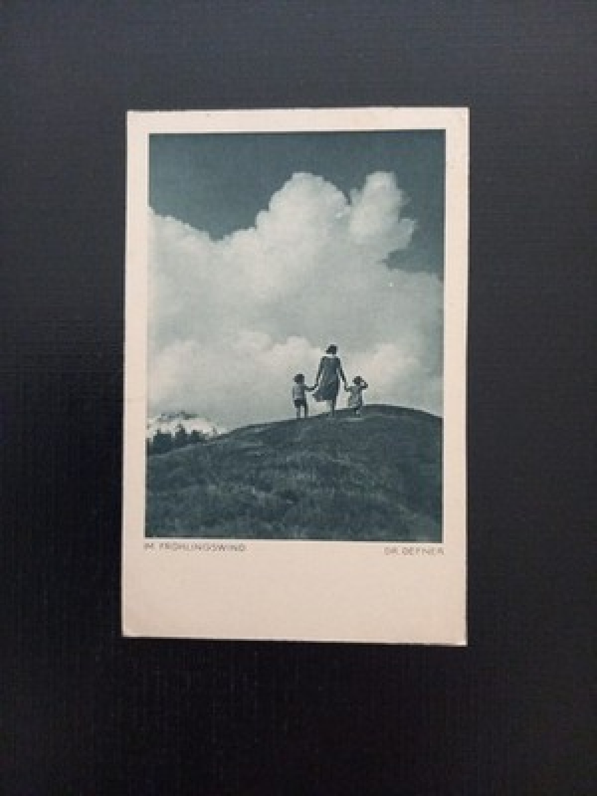 Im Frühlingswind Mutter Mit 2 Kinder Dr.Defner Deutschland 400269 Gr