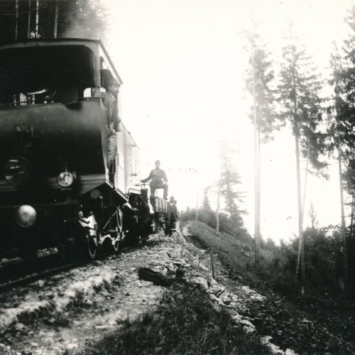 Foto - Karte von einer Eisenbahn mit Lockführer und Passanten (18159)