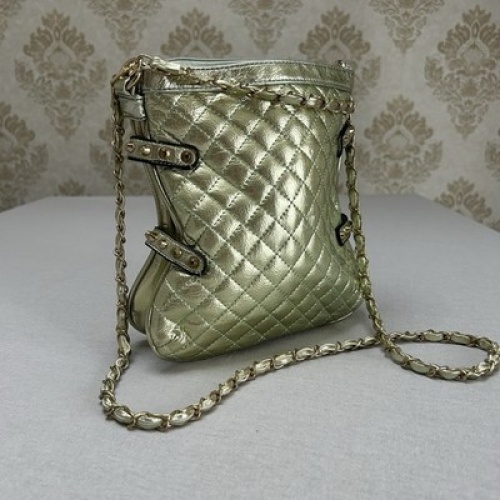 Stylische Crossbody Bag Metallic-Grün/Gold Gesteppt mit Nieten Kette Y2K Vintage