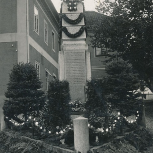 AK aus Gaspoltshofen Kriegerdenkmal Oberösterreich Ansichtskarte (18749)