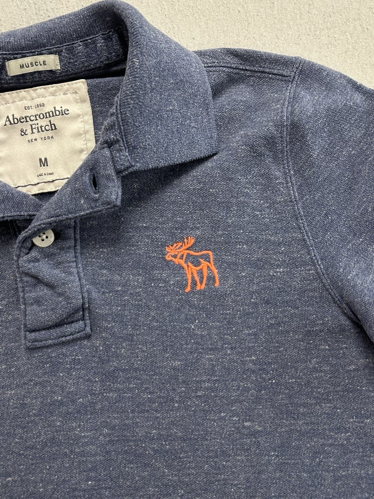 Abercrombie & Fitch New York Muscle Poloshirt Größe M Blau