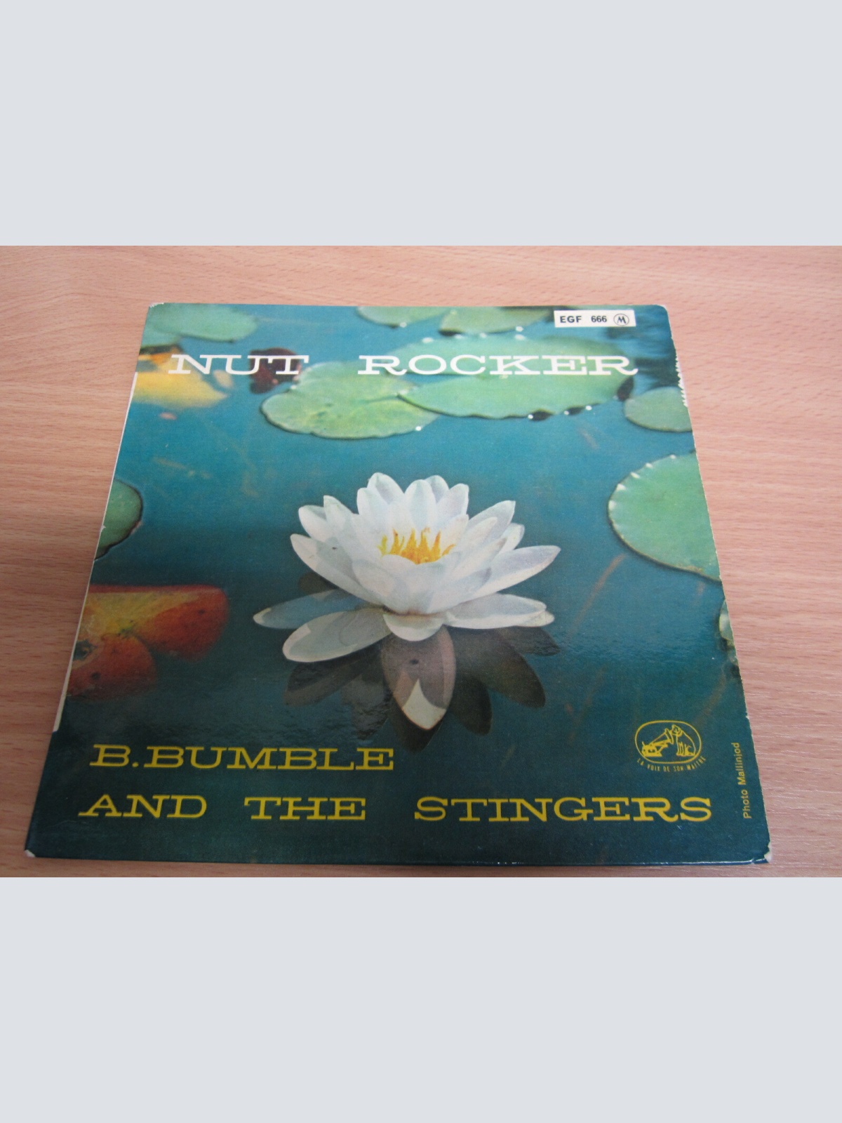 Single /  B. Bumble And The Stingers ?– Nut Rocker / France PRESS / RAR /