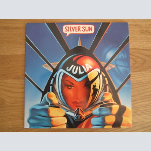 Single /  Silver Sun – Julia / UK    PRESS /