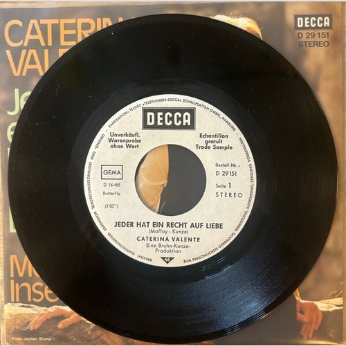Caterina Valente - Jeder Hat Ein Recht Auf Liebe (7", Single, Promo)