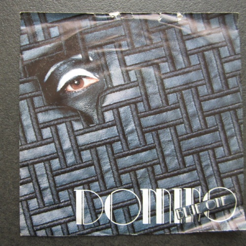 Single / Domino Blue One – Easy Touch / AUT Press /