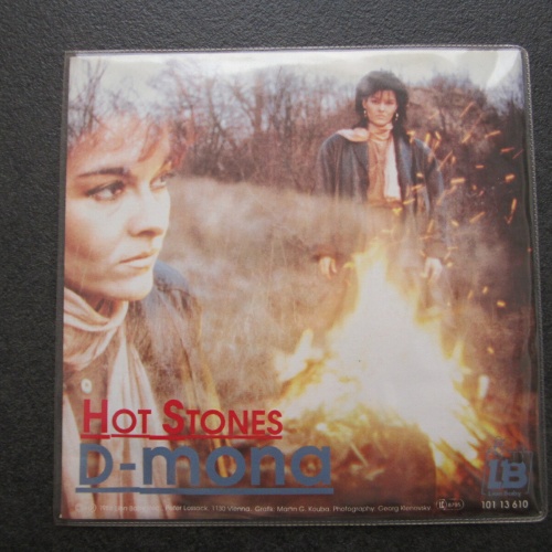 Single / D-Mona – Hot Stones / AUT Press /