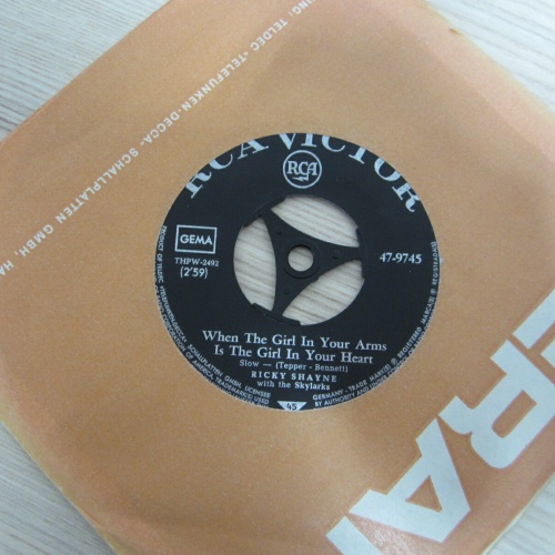 Single / Ricky Shayne ?– When The Girl In Your Arms Is The Girl In Your Heart /