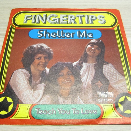 Single  /  Fingertips   ?– Shelter Me / DE PRESS /   RAR  /