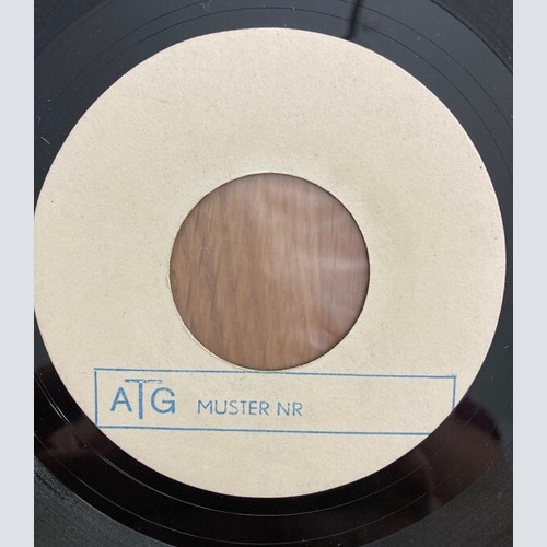 Killroy (7) - Weu' I' So Auf Di' Steh' / I' Hob' G'nua (7", Single, TP)