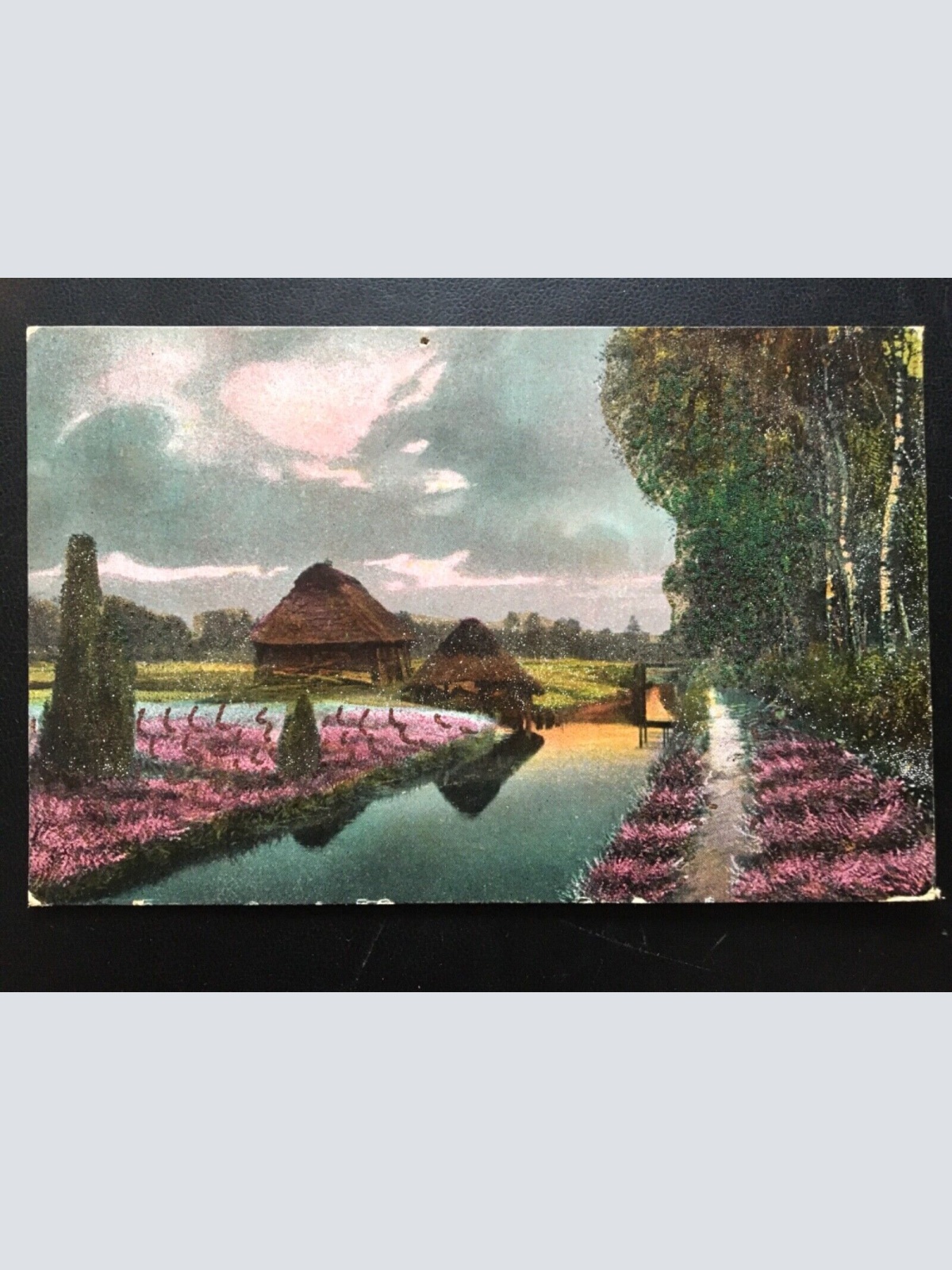 Landschaft mit Strohhütten - Bach Wald - Künstlerkarte 901 TH