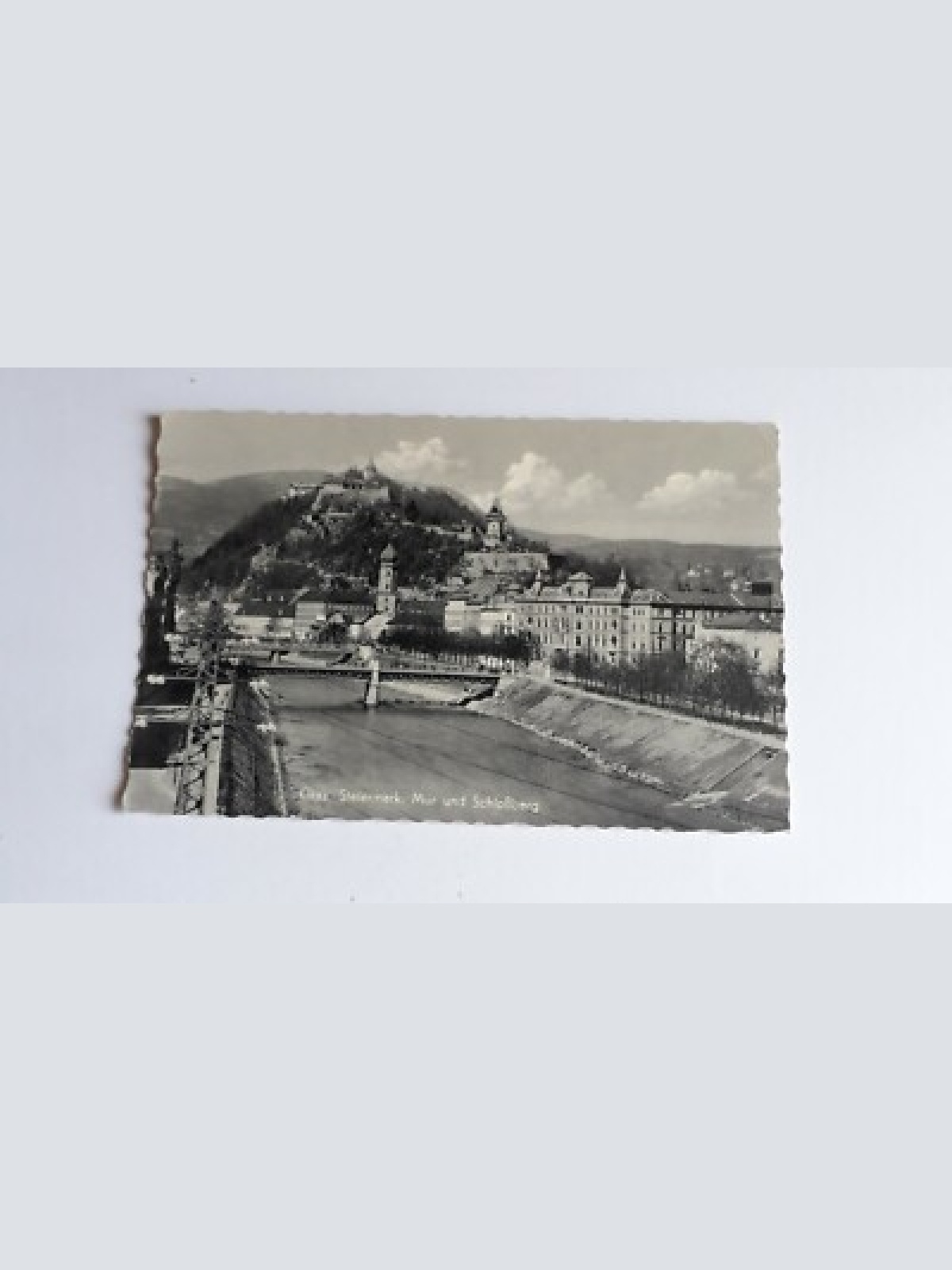 Graz, Steiermark, Mur und Schloßberg. 40085FH