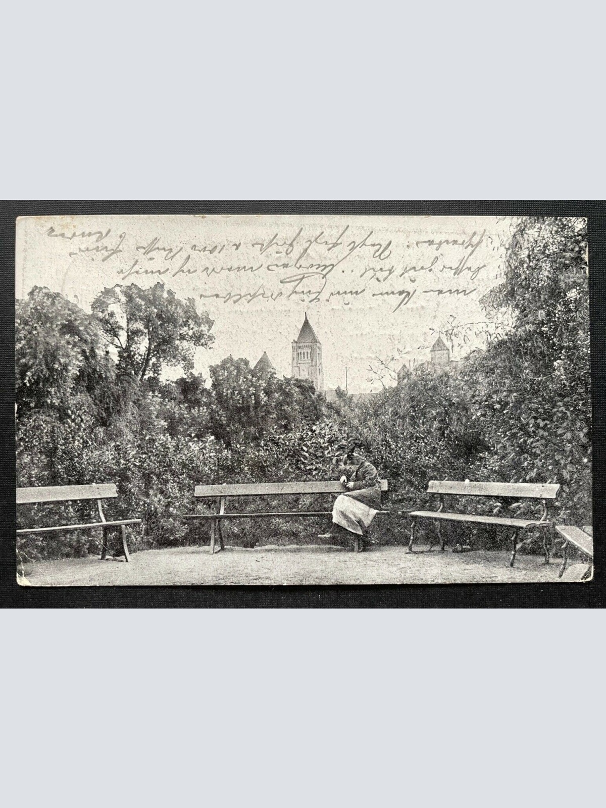 Posen Poznań Schillerpark Stadt Frau Parkbank Turm Polen 410109 TH D