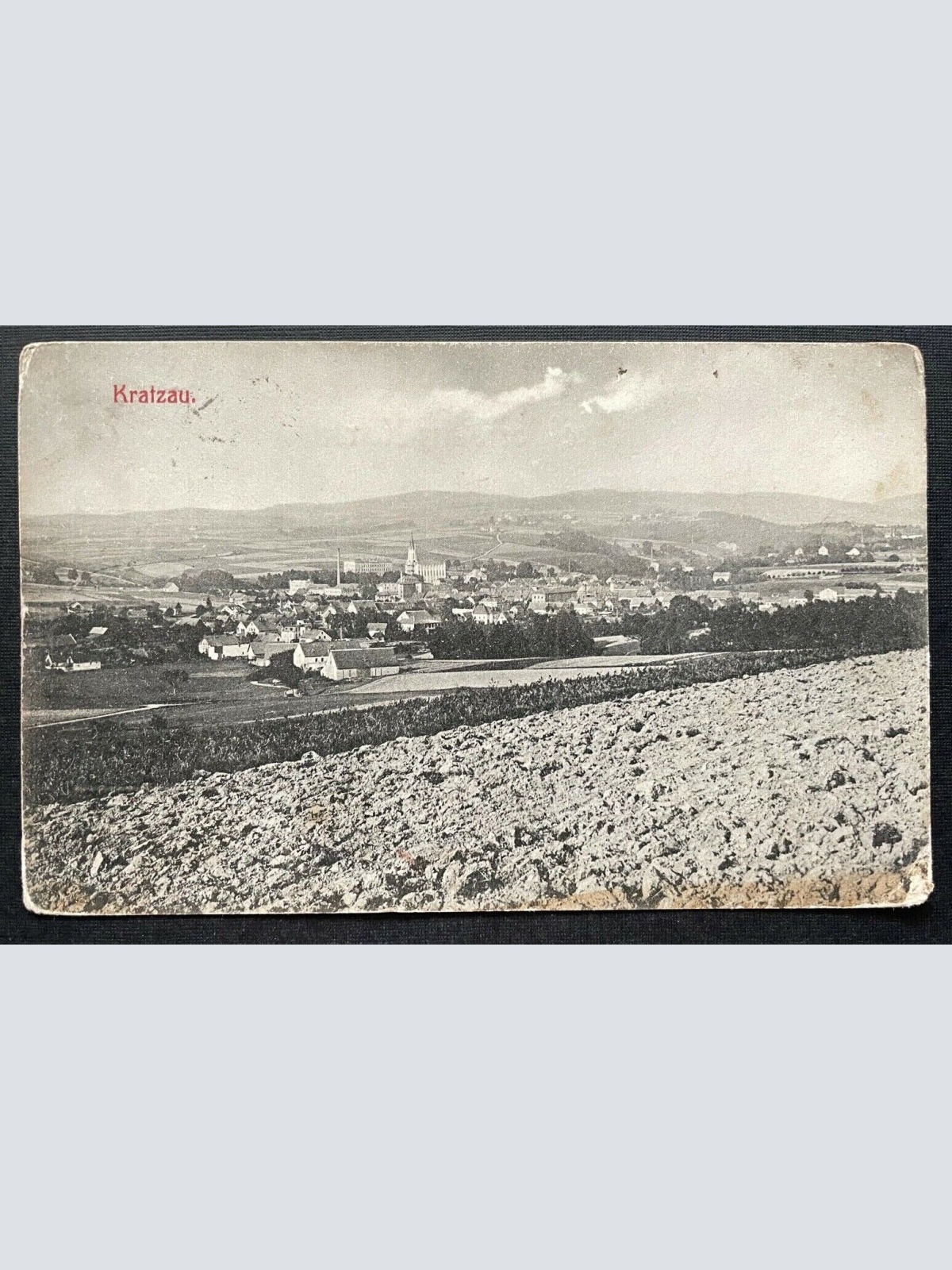 Kratzau Chrastav Stadt Ansicht Kirche Gebäude Feld Berg Tschechien 410124 TH C