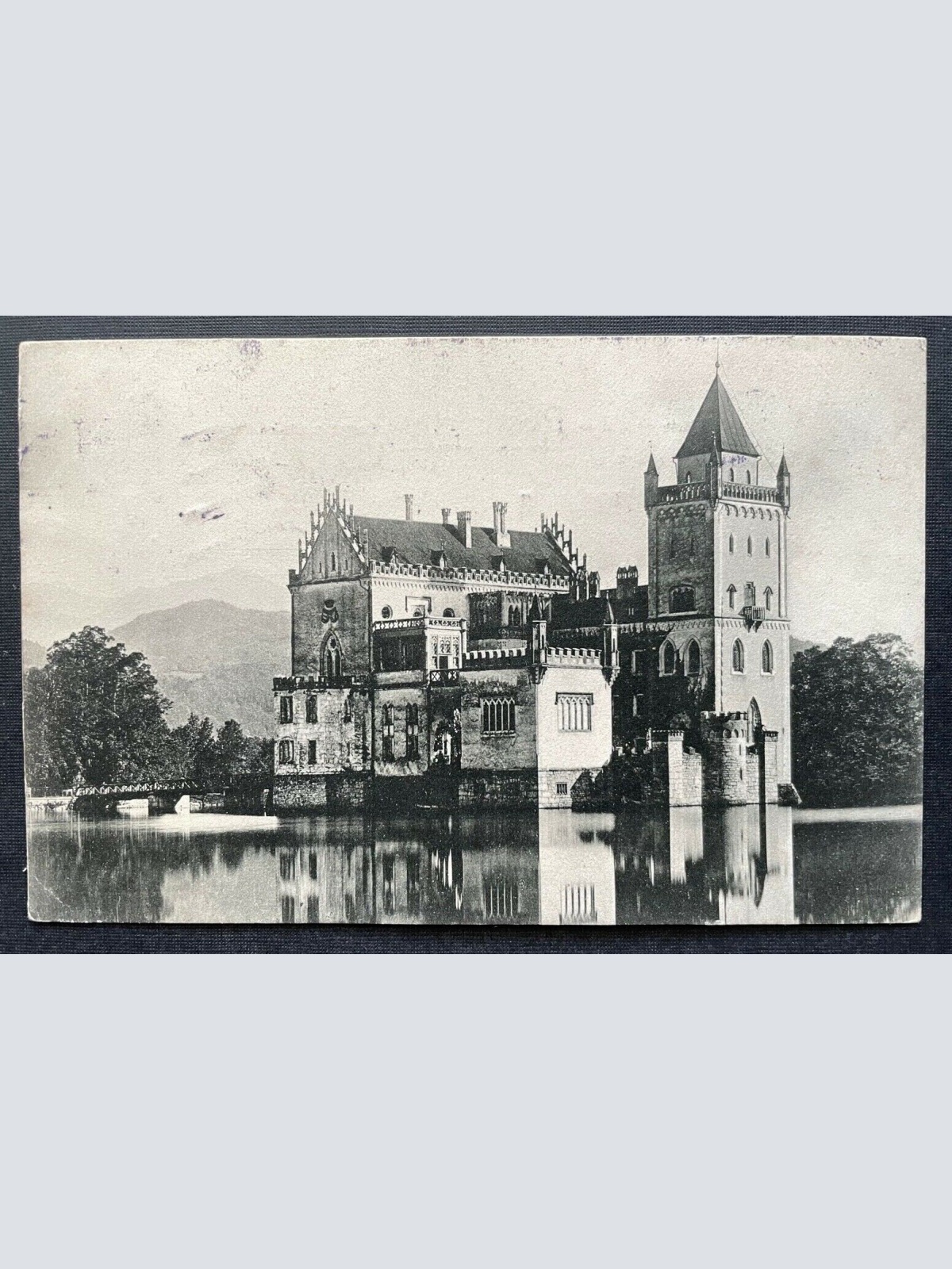 Salzburg Schoss Anif Weiher Gebäude Turm Baum Park Brücke Österreich 410834 TH