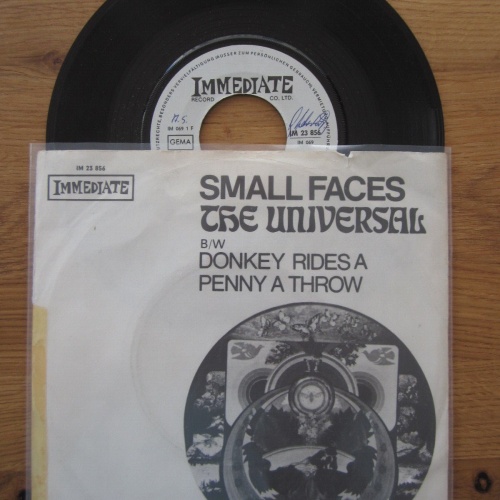 Single / Small Faces – The Universal B/W Donkey Rides A Penny A Throw / DE PRESS
