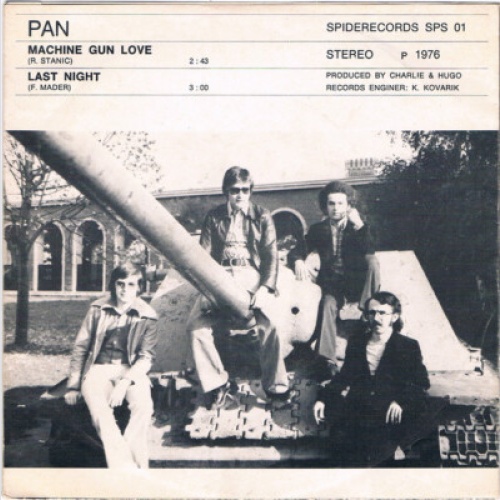 Pan (37) - Machine Gun Love (7", Single)