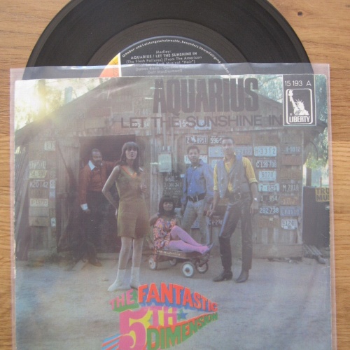 Single / The Fantastic 5th Dimension – Aquarius / DE   PRESS /